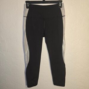 Victoria's Secret VSX Knockout Capri Leggings S Womens Black Silver Mesh Sport